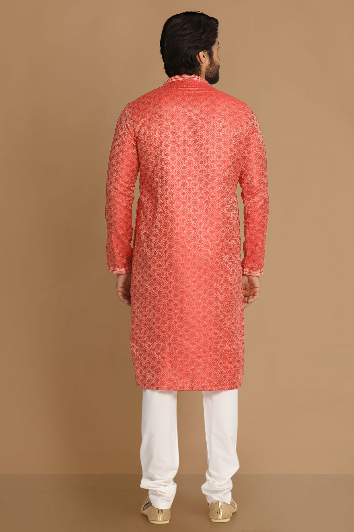 Manyavar Men Classy Gajaree Kurta Pajama image number 2