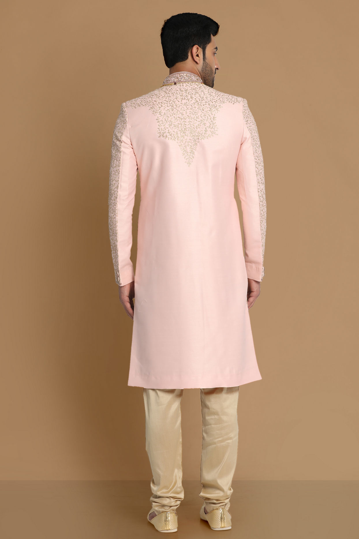 alt message - Manyavar Men Graceful Gajaree Sherwani Set image number 2