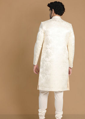 alt message - Manyavar Men Enchanting Cream Sherwani image number 3