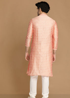 alt message - Manyavar Men Light Pink Self Design Kurta Pajama image number 2