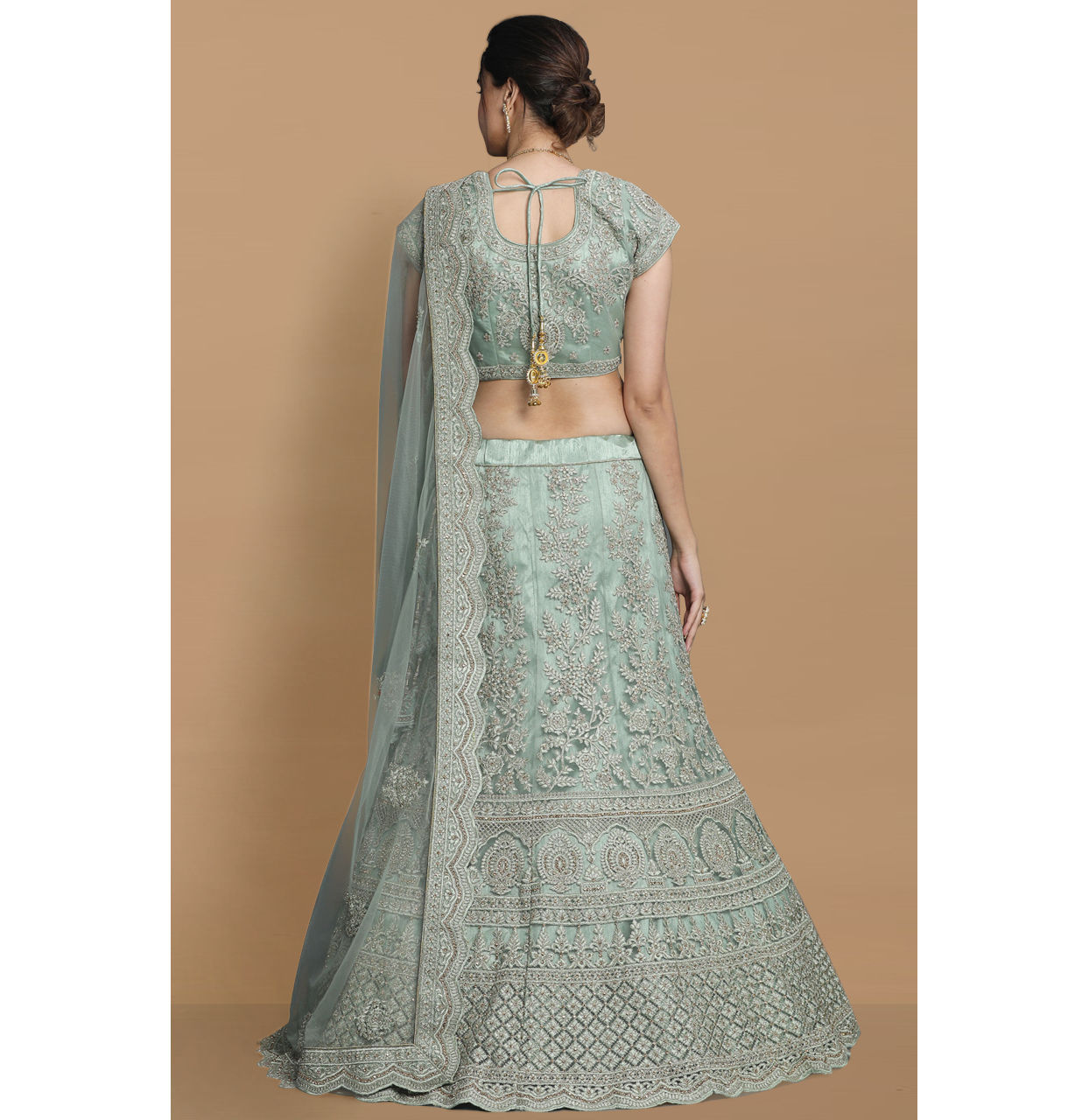 alt message - Mohey Women Pista Net Embroidered Lehenga image number 3