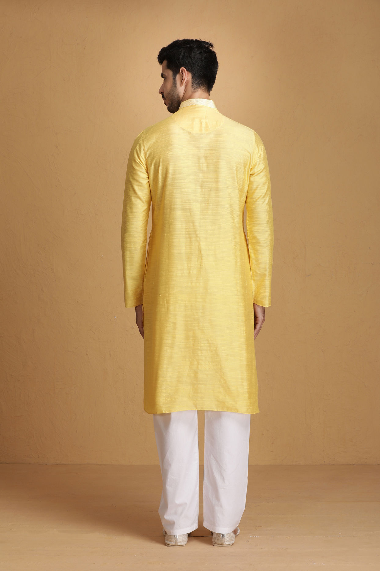 Manyavar Men Lemon Yellow Kurta Set With Collar And Placket Embroidery