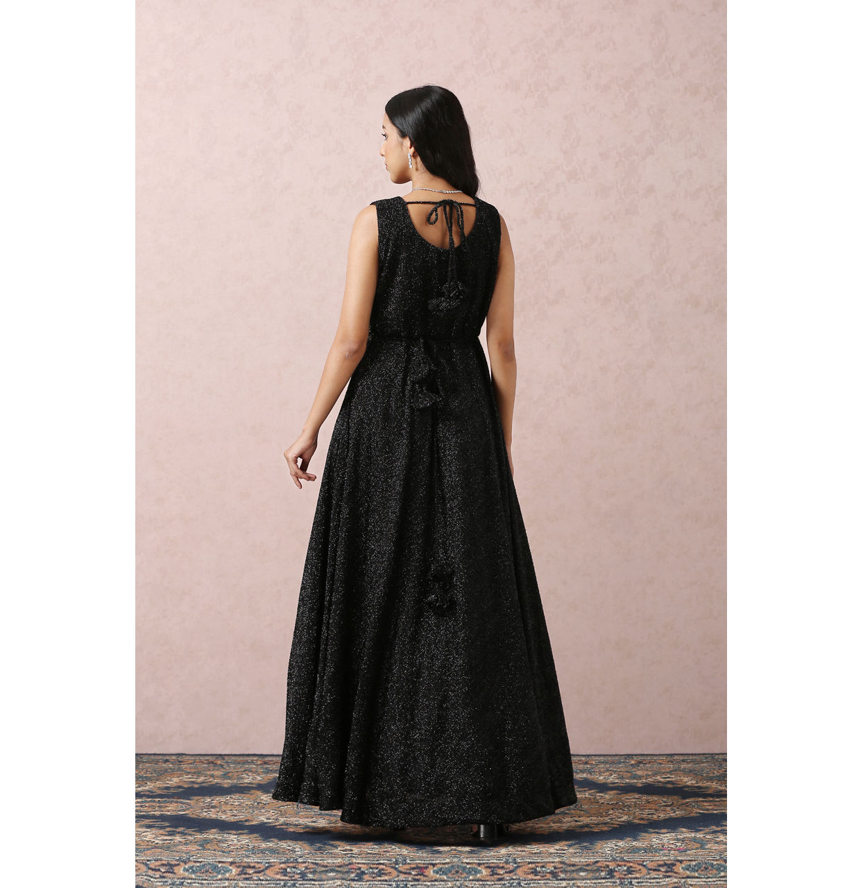 alt message - Mohey Women Black Stardust Gown With Belt image number 3