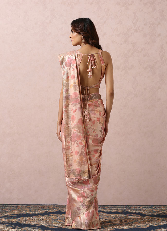 alt message - Mohey Women Pink Floral Printed Saree image number 2