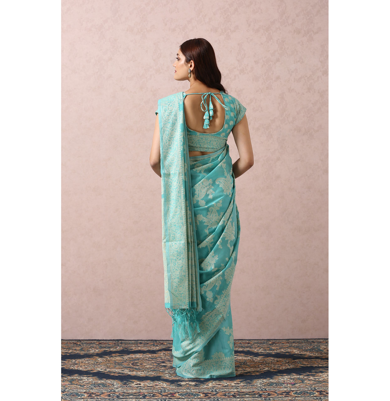 alt message - Mohey Women Teal Blue Printed Saree image number 2