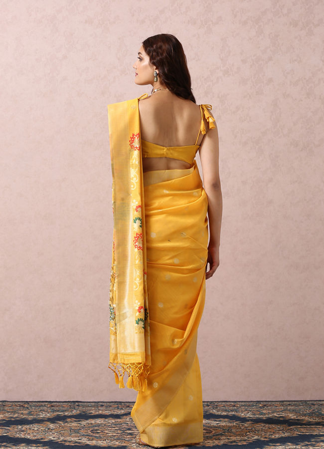 alt message - Mohey Women Yellow Floral Chanderi Saree image number 2