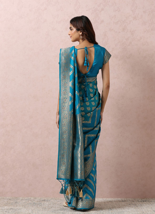 alt message - Mohey Women Teal Blue Golden Motif Saree image number 2