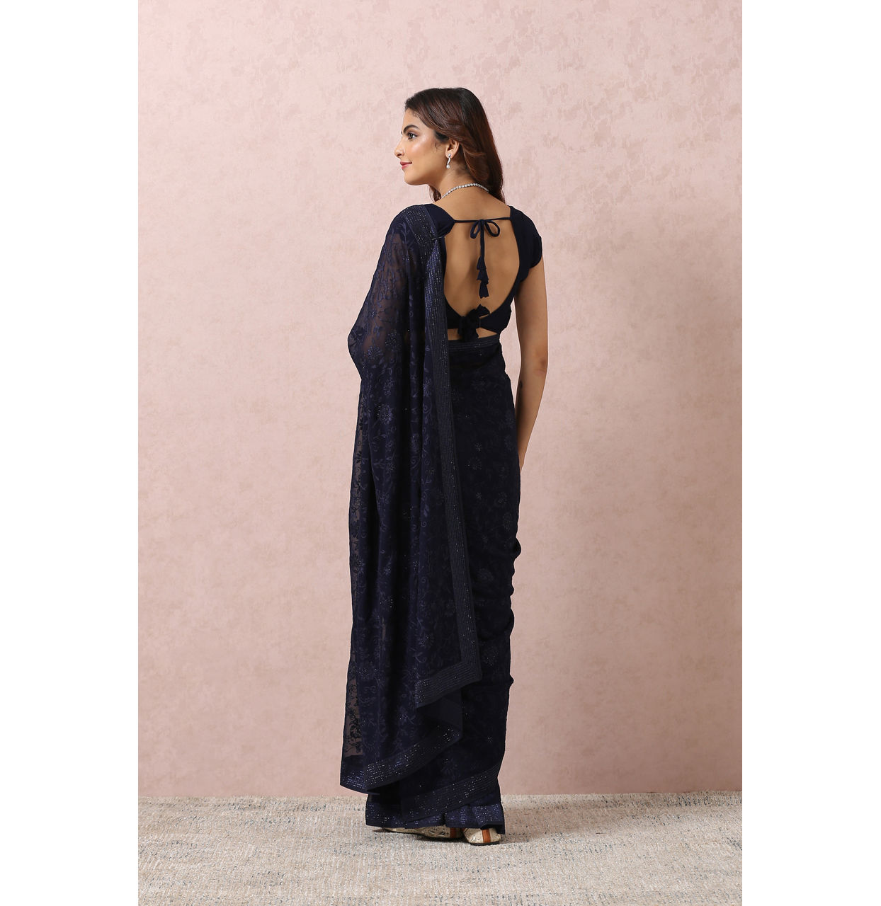 Mohey Women Indigo Blue Georgette Saree