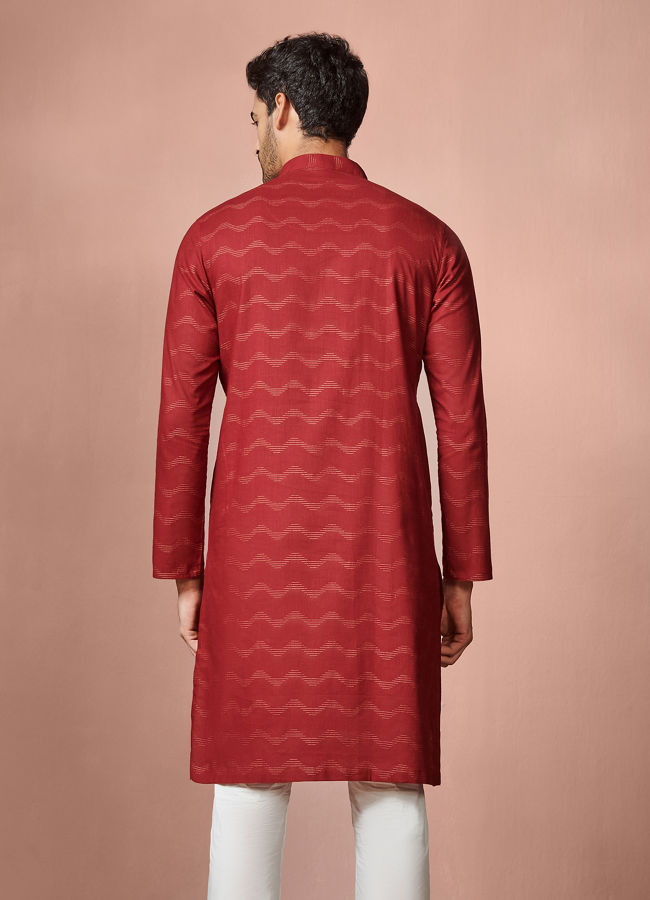 Maroon Wave Patterned Printed Kurta image number 3