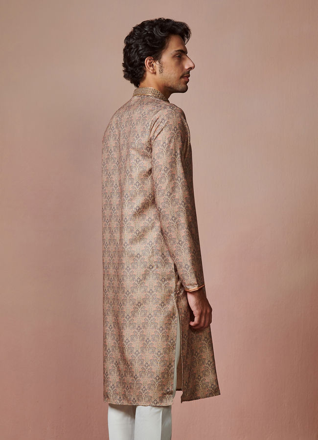 alt message - Manyavar Men Taupe Brown Printed Kurta Pajama image number 4