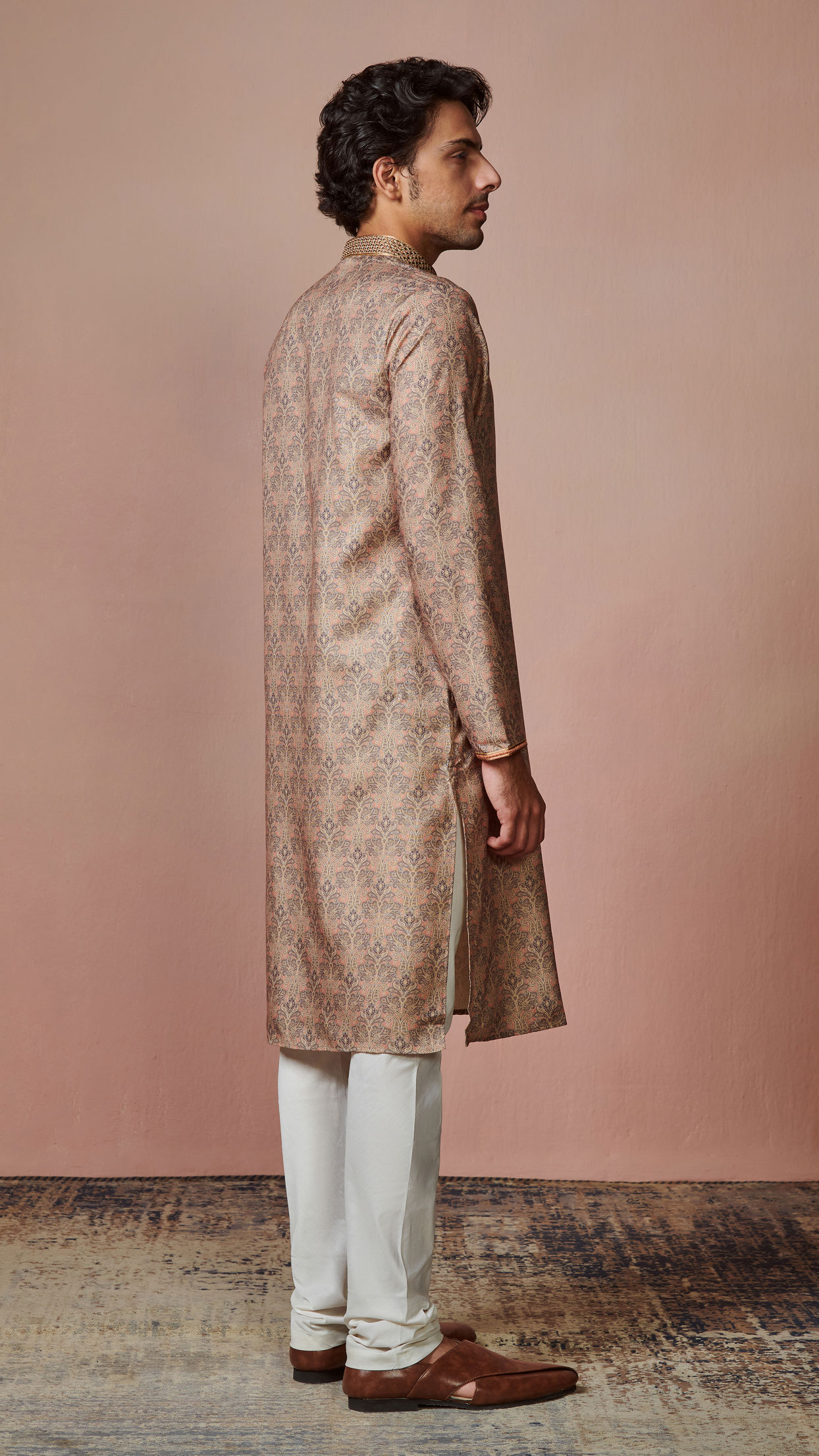 alt message - Manyavar Men Taupe Brown Printed Kurta Pajama image number 4