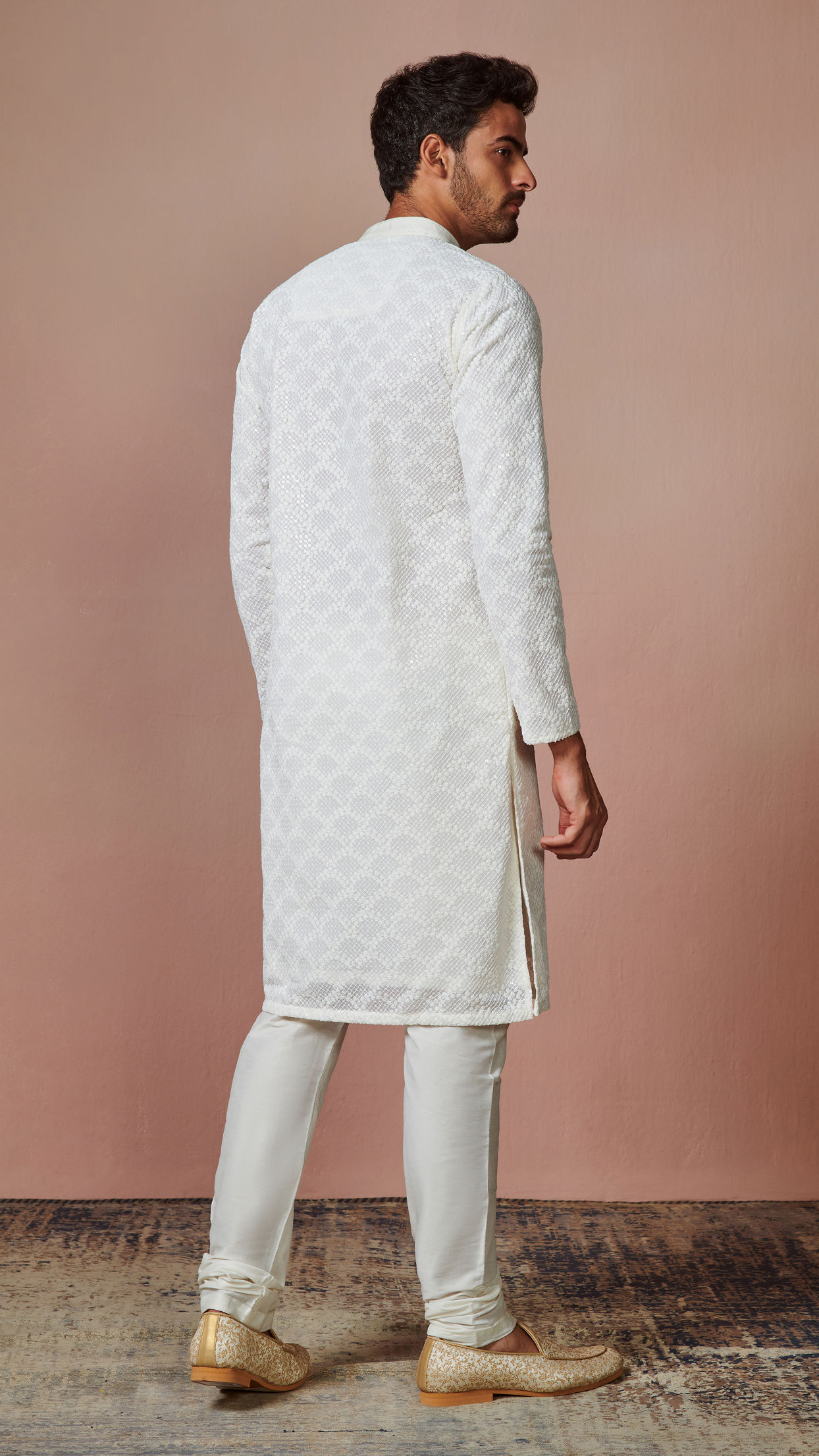 Manyavar Men Off White Chikankari Kurta Set