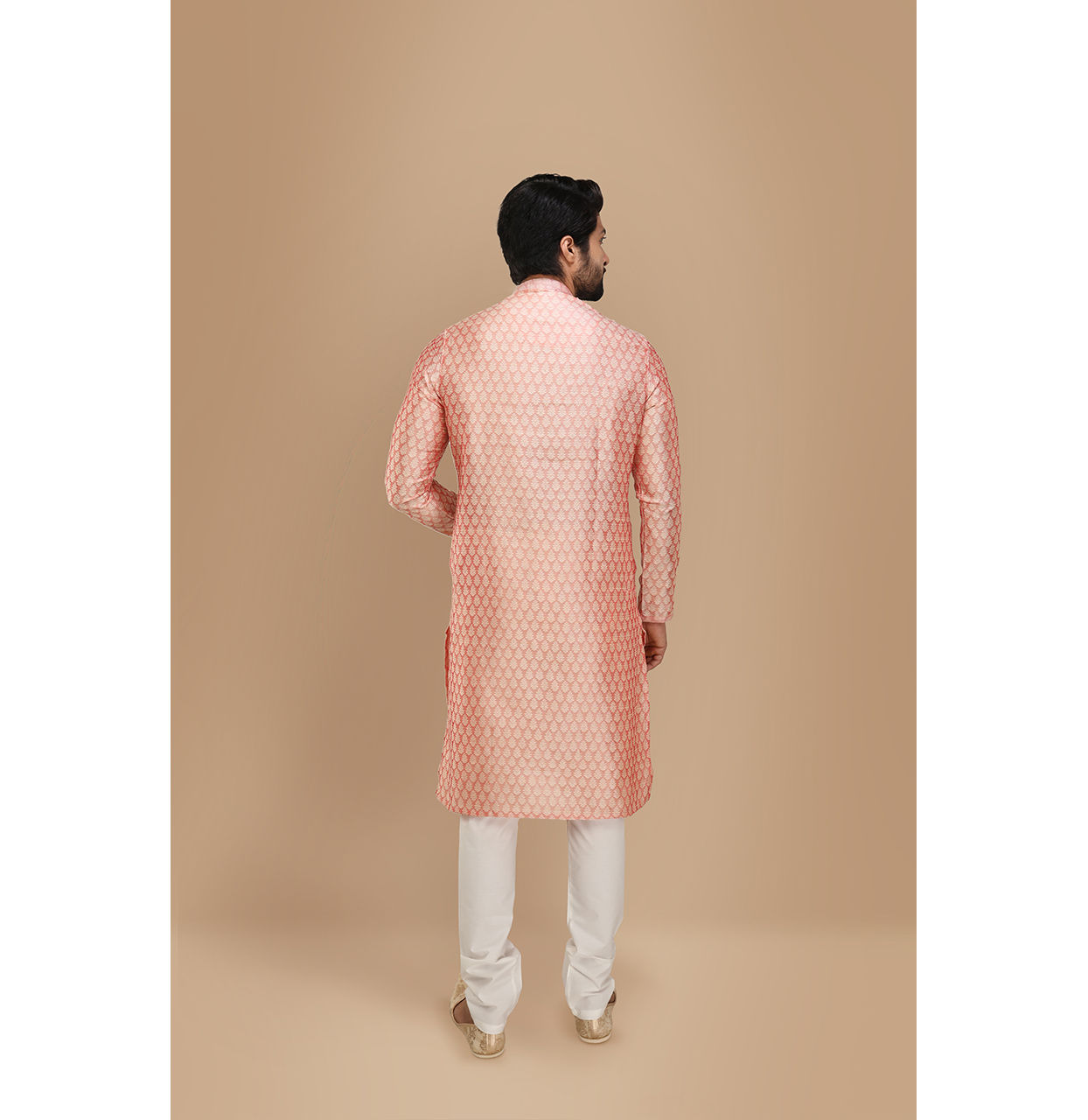 Manyavar Men Modish Light Pink Kurta Set