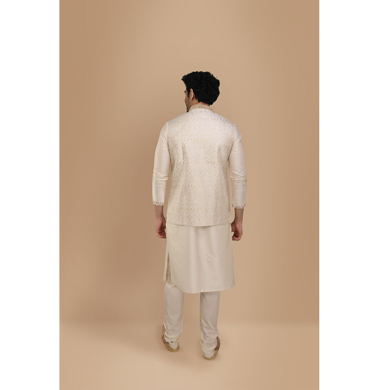 alt message - Manyavar Men Traditional Off White Jacket image number 2