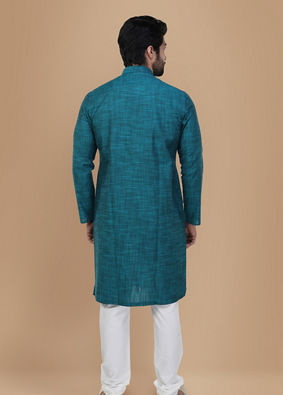 alt message - Manyavar Men Jade Green Self Design Kurta image number 2