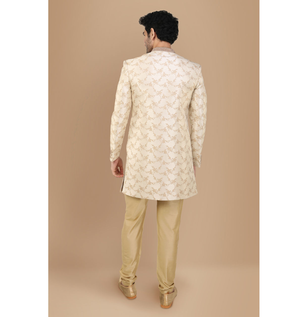 alt message - Manyavar Men Blissful Beige Indo Western Set image number 2