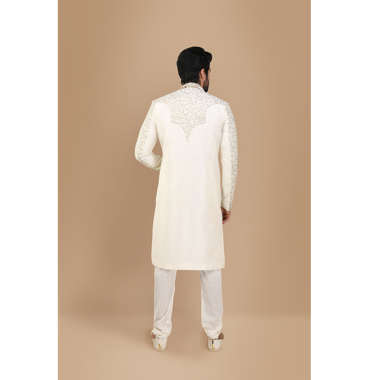 Manyavar Men Elegant Off White Sherwani
