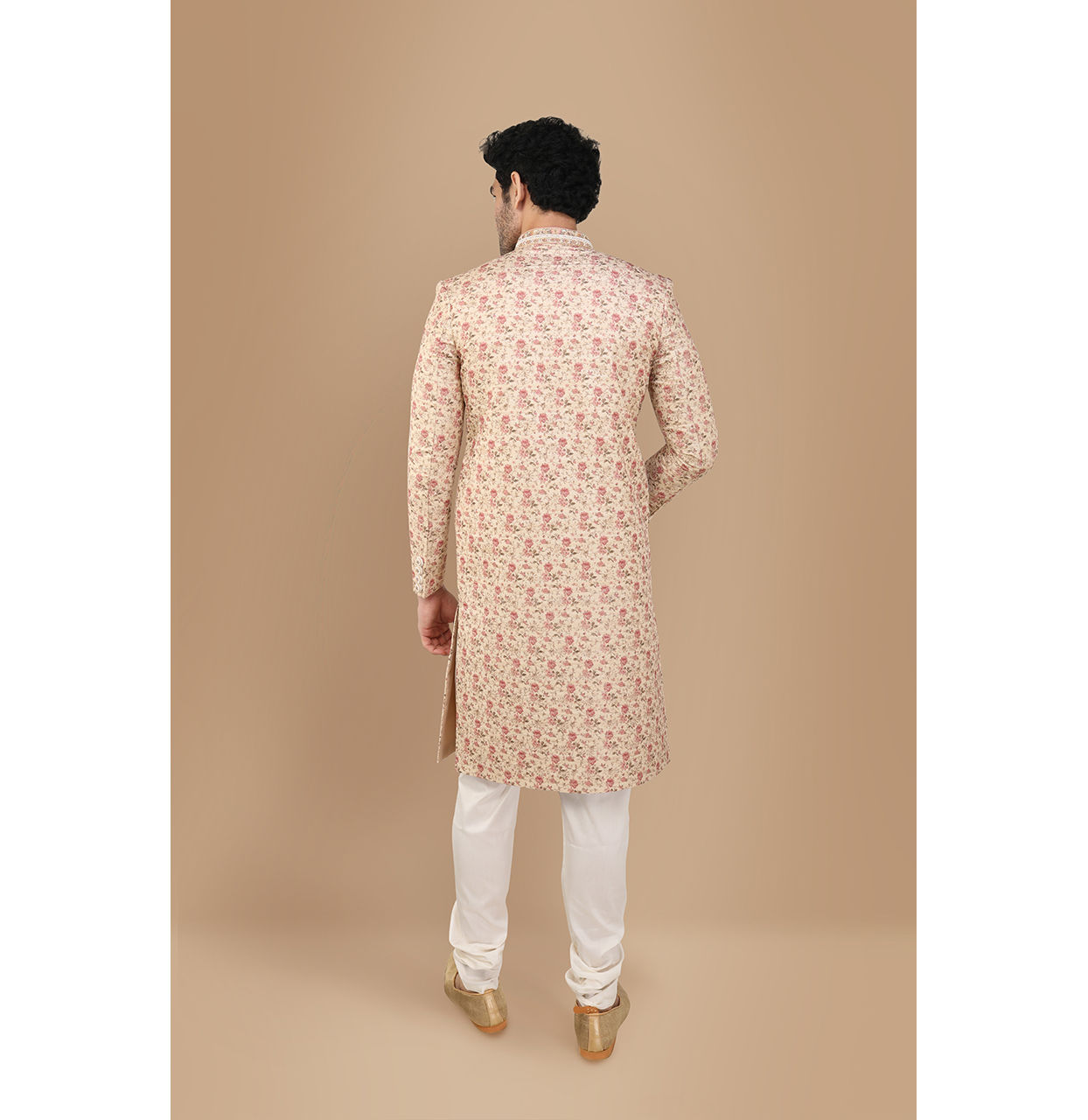 Manyavar Men Blissful Beige Groom Sherwani image number 3