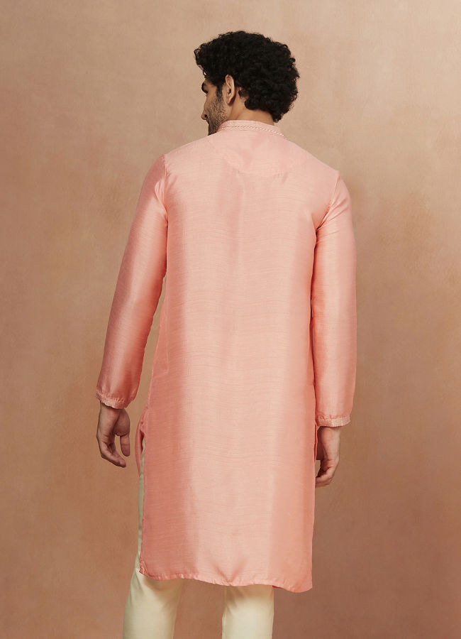 Manyavar Men Faded Pink Solid Kurta Pajama