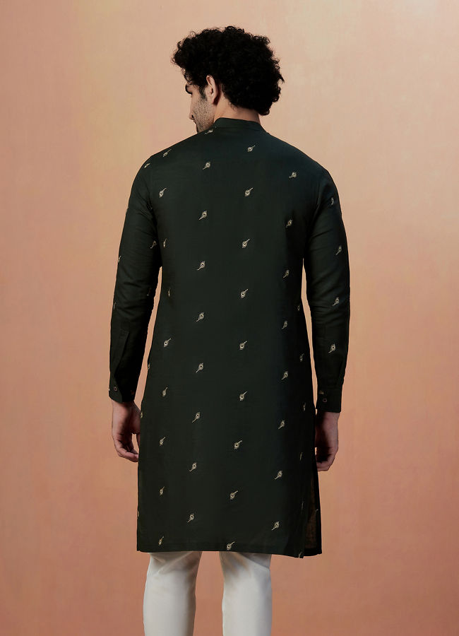 Manyavar Men Olive Green Embroidered Kurta