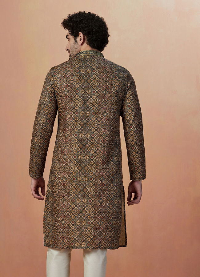 Manyavar Men Green Multicolor Printed Kurta Pajama