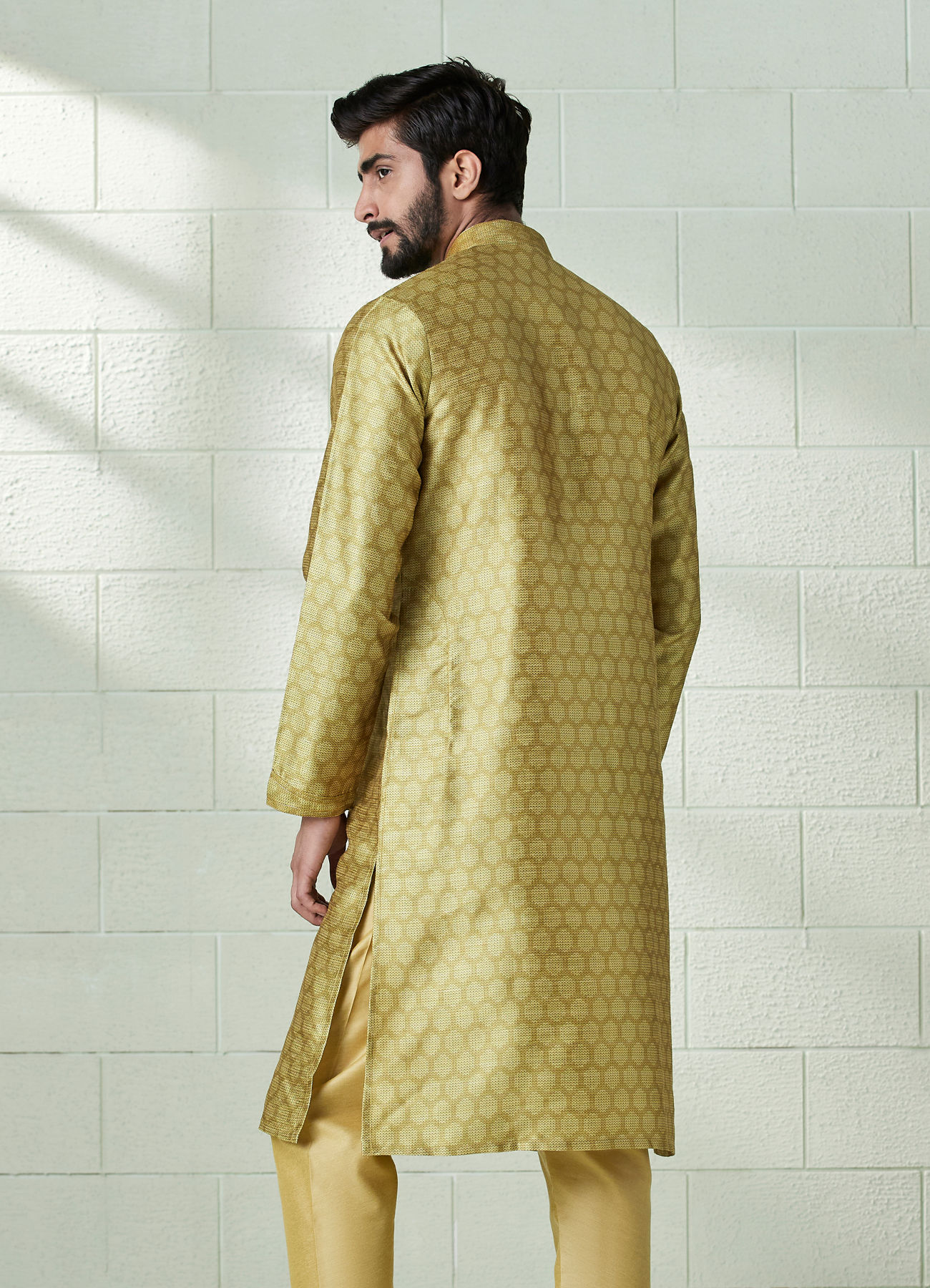 Twamev Men Amber Gold Honeycomb Print Kurta Set