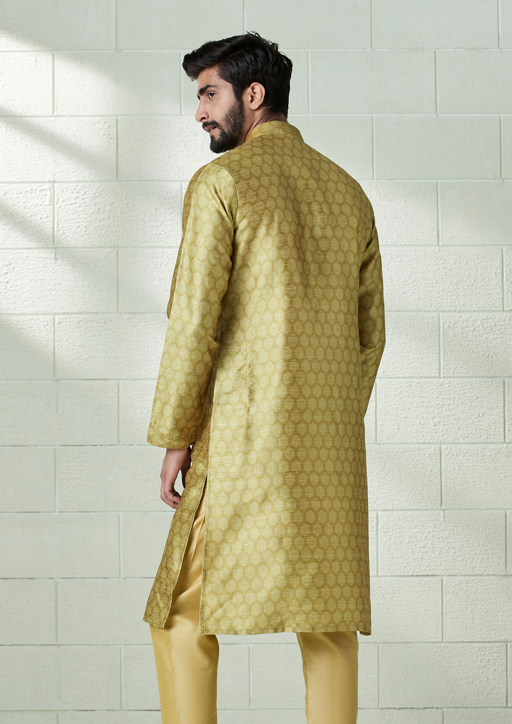 Twamev Men Amber Gold Honeycomb Print Kurta Set