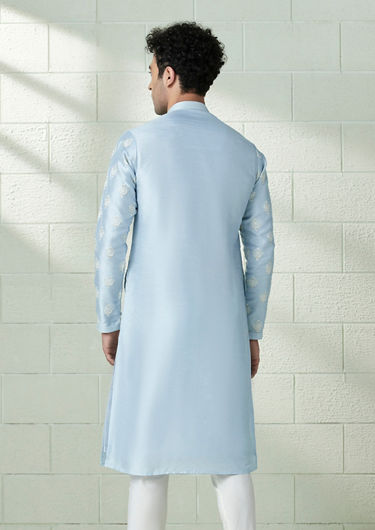 alt message - Twamev Men Crystal Blue Patterned Kurta Set image number 3