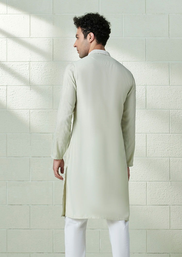 Twamev Men Pistachio Green Jacquard Weave Kurta Set image number 3