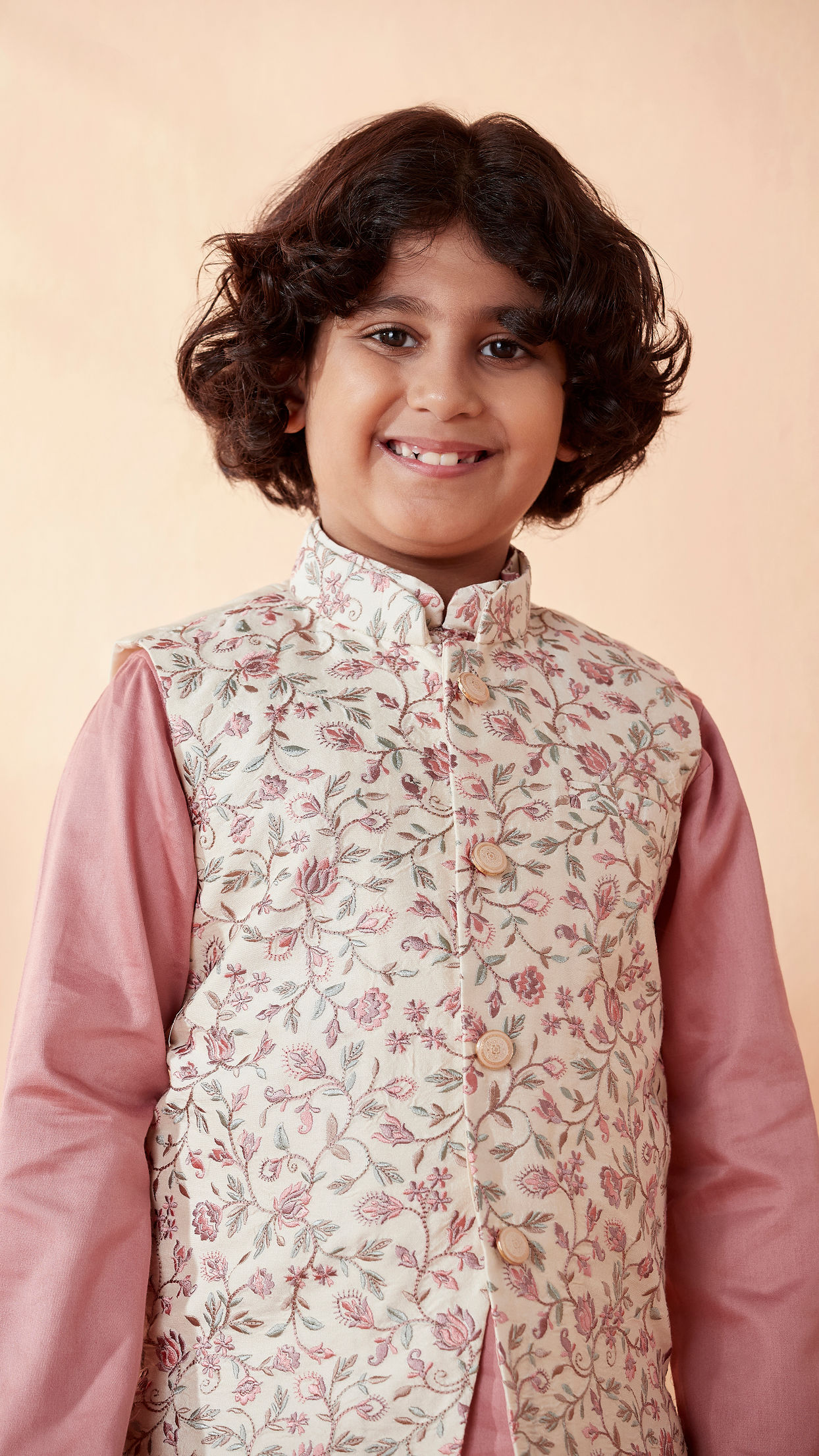 Manyavar Boys Boys Cream And Pink Kurta Jacket Set