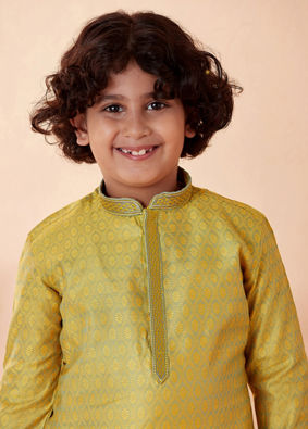 Boys Yellow Jacquard Kurta Set image number 4