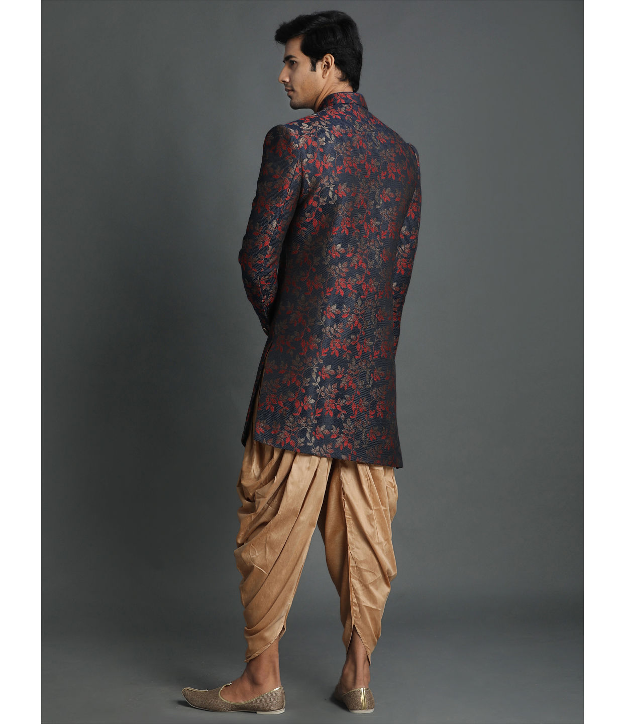 alt message - Manyavar Men Traditional Indo-Western image number 3