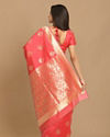 alt message - Mohey Women Pink Weaved Saree image number 3