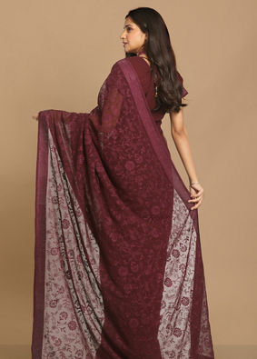 alt message - Mohey Women Coveted Wine Saree image number 3