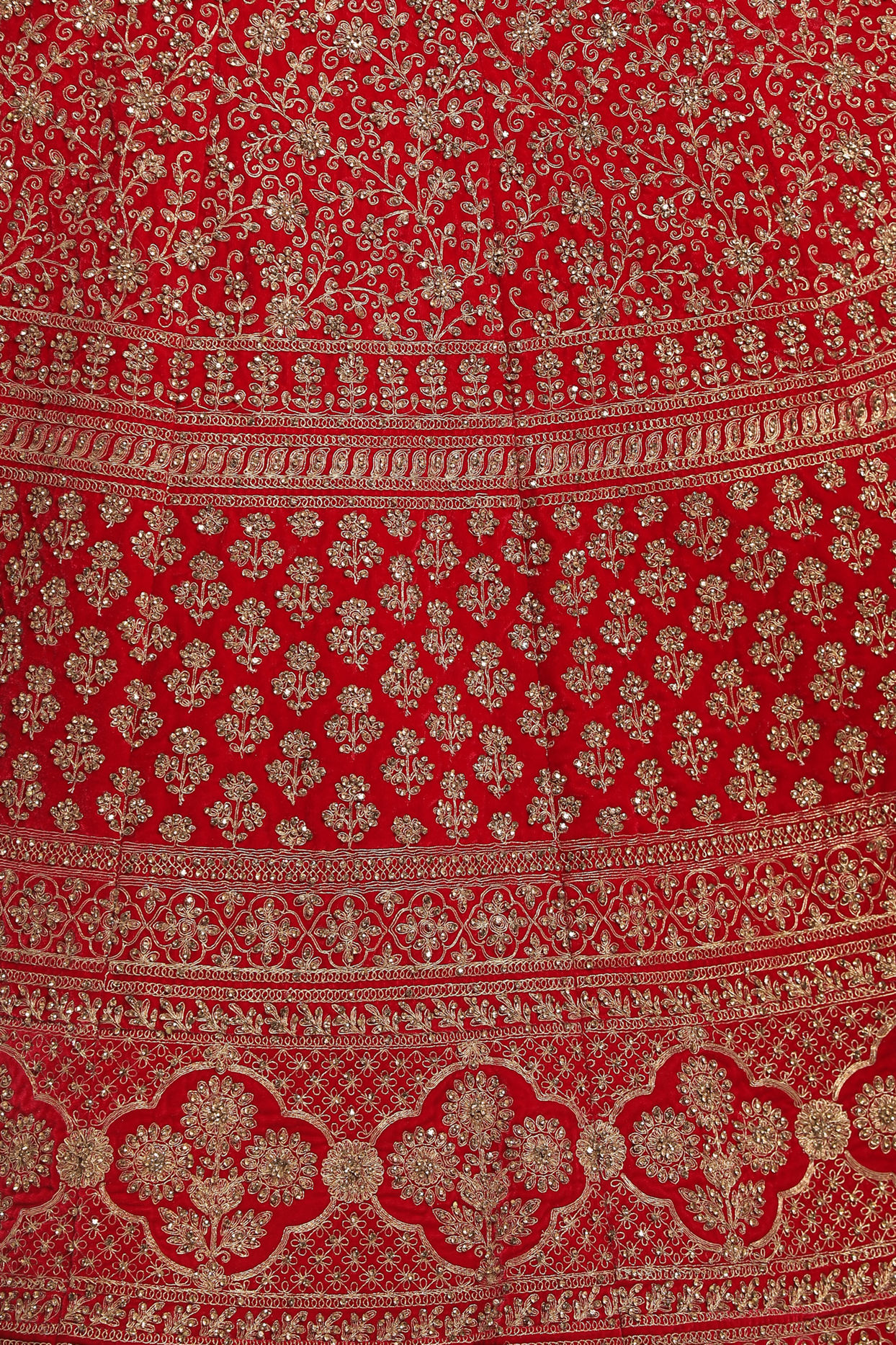 Mohey Women Graceful Embroidered Rani Bridal Lehenga