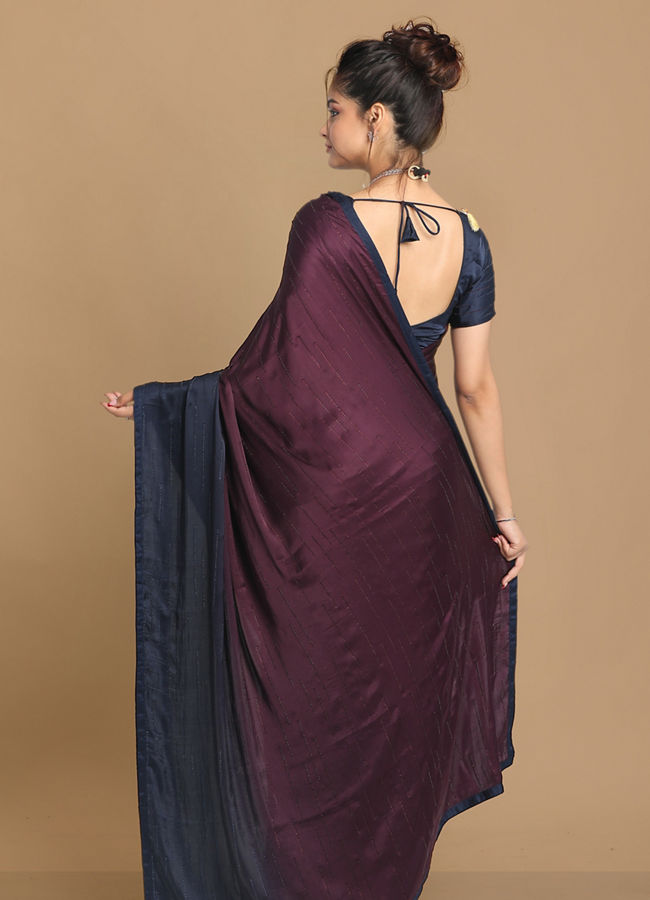 alt message - Mohey Women Gorgeous Wine And Indigo Saree image number 3