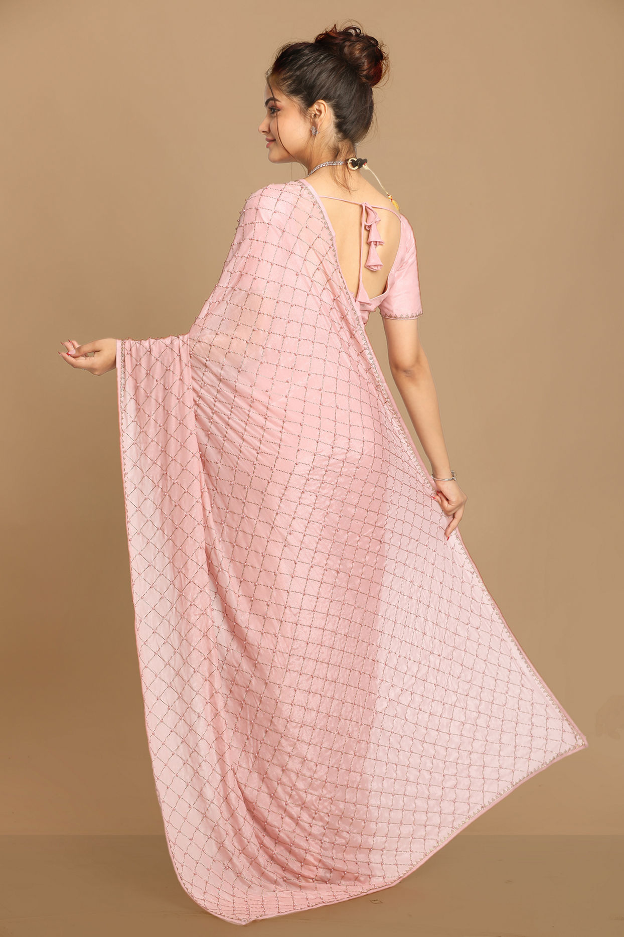 Mohey Women Princessy Pink Saree