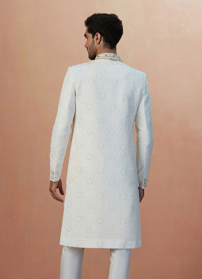 alt message - Manyavar Men Pearl White Chikankari Sherwani With Dupatta image number 4