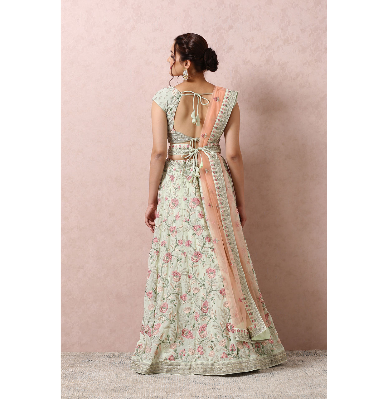 alt message - Mohey Women Pista Green Bridal Floral Lehenga image number 3