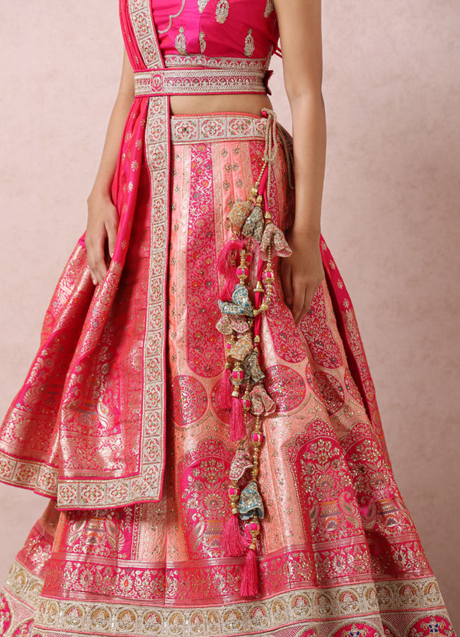 Mohey Women Stone Embellished Pink Benarasi Lehenga