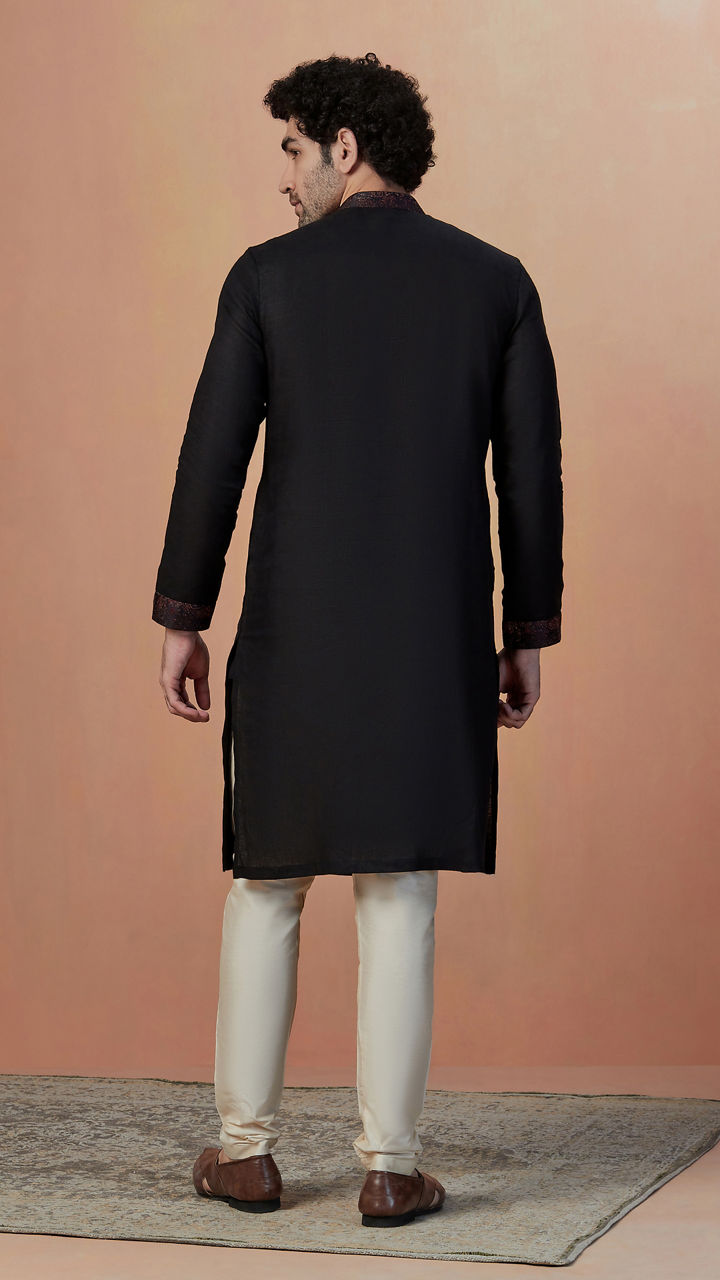 Manyavar Men Black Side Open Plain Kurta