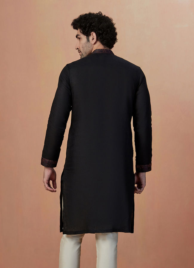 Manyavar Men Black Side Open Plain Kurta image number 3