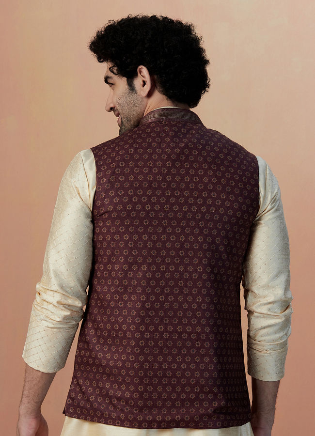 Manyavar Men Maroon Floral Print Jacket image number 2