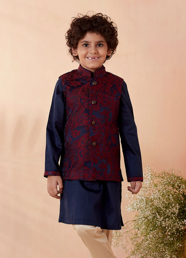 alt message - Manyavar Boys Boys Wine And Navy Blue Kurta Jacket Set image number 1