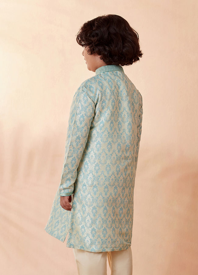 alt message - Manyavar Boys Boys Green Jacquard Kurta Set image number 2