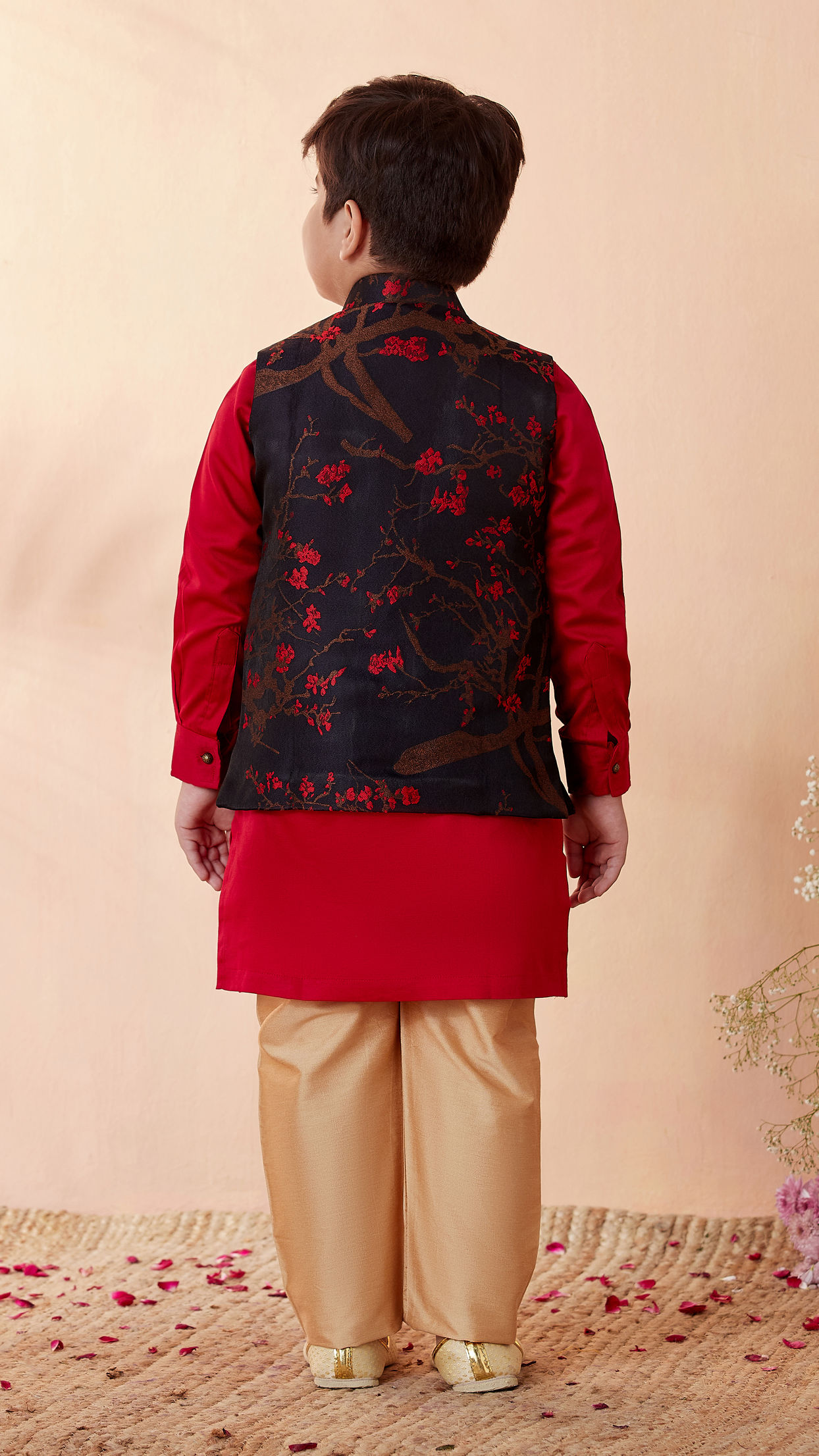 Boys Red And Blue Kurta Jacket Set image number 3