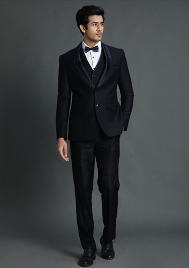 alt message - Twamev Men Trendy Blue Three Piece Suit Set image number 2