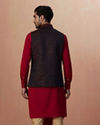 alt message - Manyavar Men Black Paisley Jacket With Red Draped Kurta Set image number 3