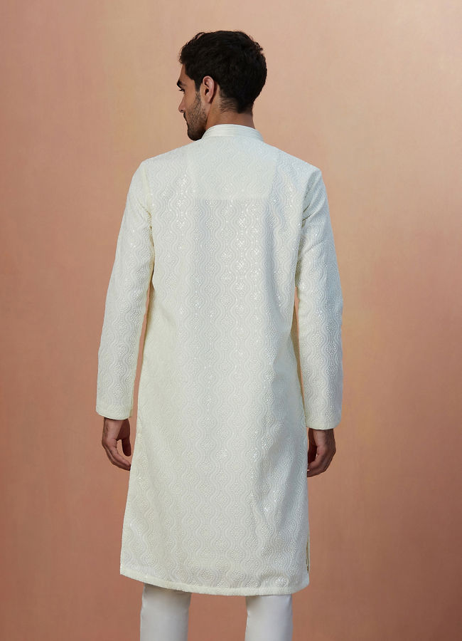 alt message - Manyavar Men Seashell White Chikankari Kurta Pajama image number 4