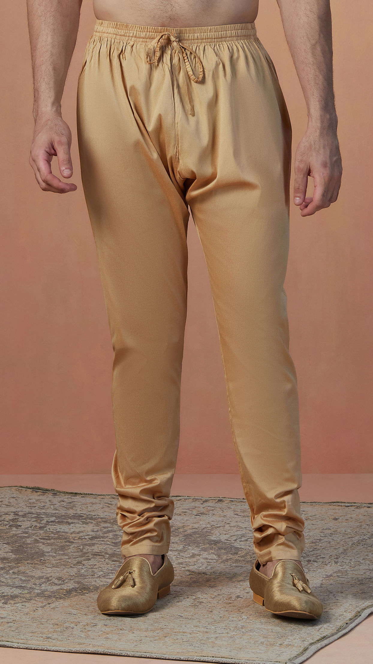 Manyavar Men Pista Self Booti Kurta Pajama